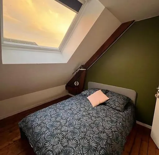 Grand Vue Theatre Hyper Centre * שרבורג